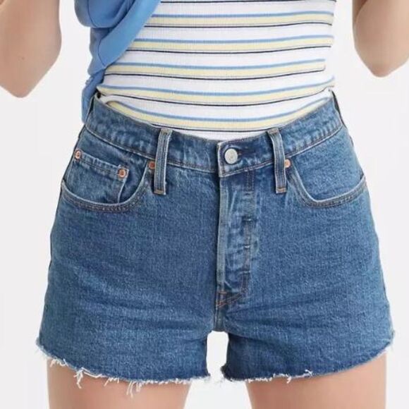 Levi's 501 Shorts - Picture 1 of 10